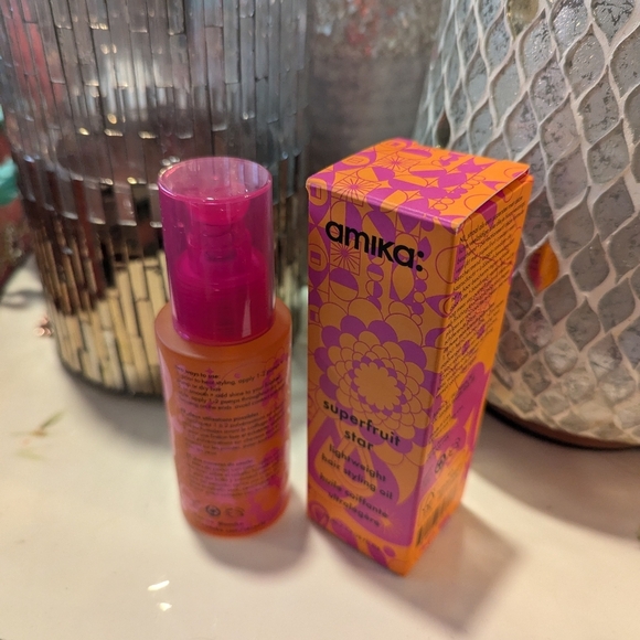 NIB Amika Superfruit Star Lightweight Hair Styling Oil - Picture 2 of 2